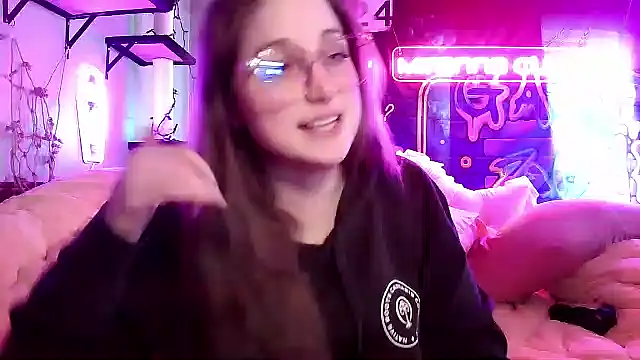 mirannacult online show from 02.25.25