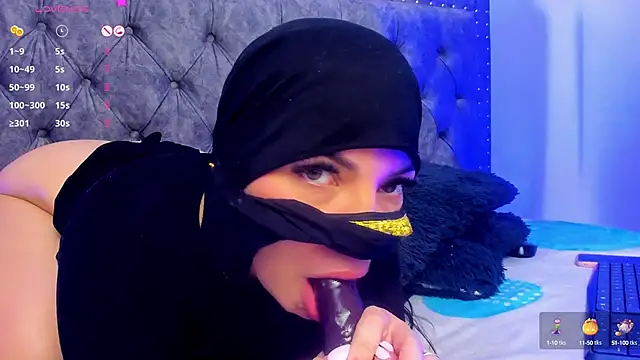 Layla kaderr online show from 02.21.25