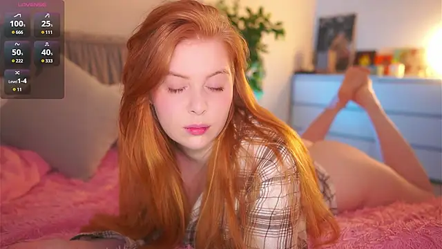 RedHotVixen0 online show from 03.02.26