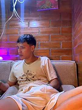 Snapshot of pipeynick chatting on 10.18.25 pipeynick online show from 10.18.25