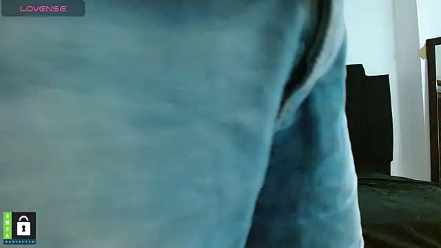 Hot-Couple--18 online show from 12.23.24