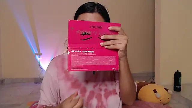  maiahairy  online show from 12.20.24