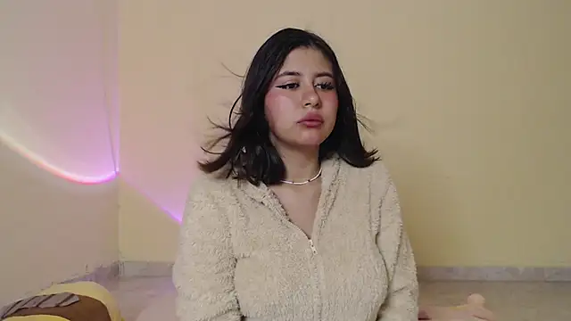  maiahairy  online show from 02.25.25