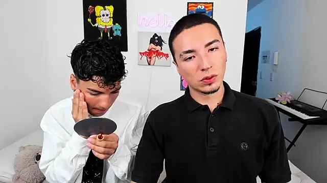 Snapshot of sweet_boys_xx chatting on 11.23.25 sweet boys xx online show from 11.23.25