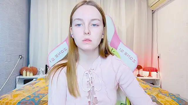 Snapshot of Wild__flowers chatting on 11.21.25 Wild flowers online show from 11.21.25