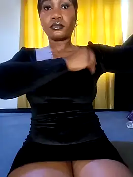 Hugemassivebootie online show from 03.14.26