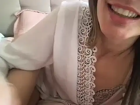 paolajonez online show from 01.20.25