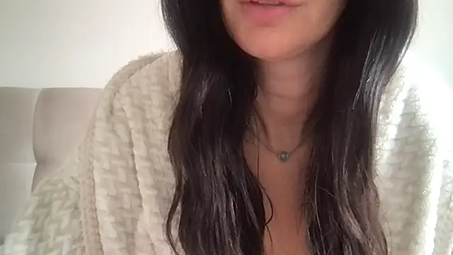 paolajonez online show from 01.05.26