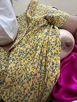 Snapshot of Hachi_Sweetbabie_ chatting on 03.22.26 Hachi Sweetbabie online show from 03.22.26