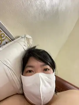 Snapshot of Hachi_Sweetbabie_ chatting on 04.05.26 Hachi Sweetbabie online show from 04.05.26