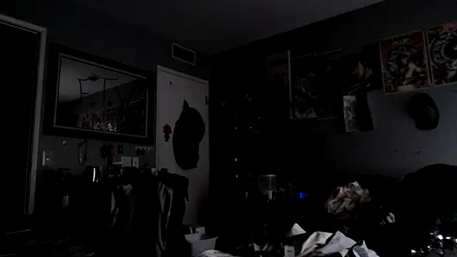 Snapshot of eavestease1 chatting on 02.25.26 eavestease1 online show from 02.25.26