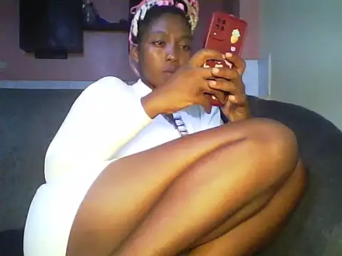 Snapshot of Sexxy_bre chatting on 01.04.25 Sexxy bre online show from 01.04.25