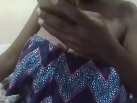 Snapshot of Sexxy_bre chatting on 10.05.25 Sexxy bre online show from 10.05.25