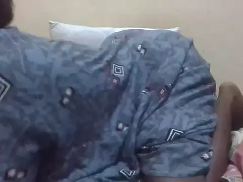 Snapshot of Sexxy_bre chatting on 10.14.25 Sexxy bre online show from 10.14.25