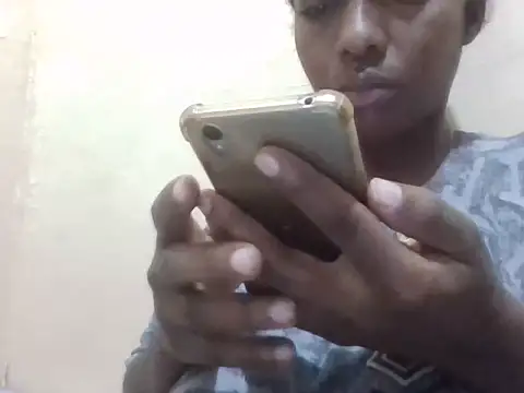 Snapshot of Sexxy_bre chatting on 10.15.25 Sexxy bre online show from 10.15.25