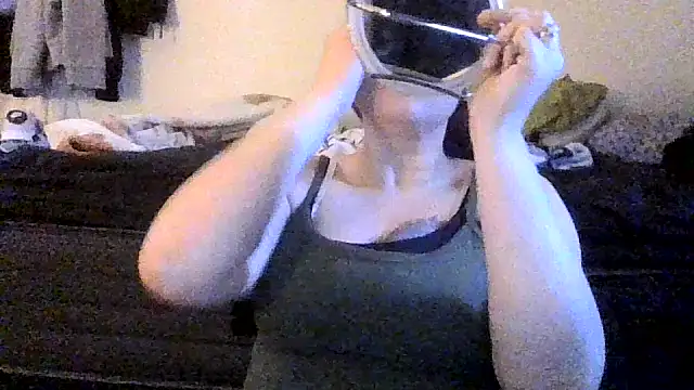 Snapshot of Lalalynn chatting on 01.16.26 Lalalynn online show from 01.16.26