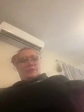 Snapshot of Lalalynn chatting on 02.03.26 Lalalynn online show from 02.03.26