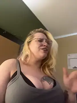 Lalalynn online show from 04.14.26