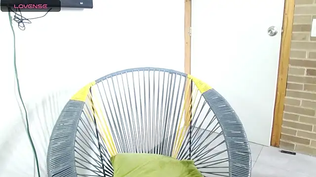 helenacyruss online show from 11.17.25