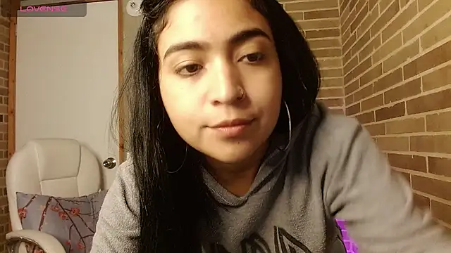 helenacyruss online show from 02.03.26