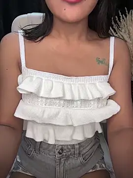 LeisyXO online show from 01.03.25