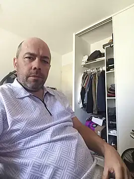 Snapshot of veryverybigdick45 chatting on 05.27.26 veryverybigdick45 online show from 05.27.26