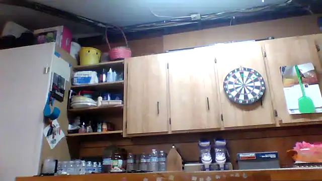 Snapshot of JooveyRose chatting on 03.18.25 JooveyRose online show from 03.18.25