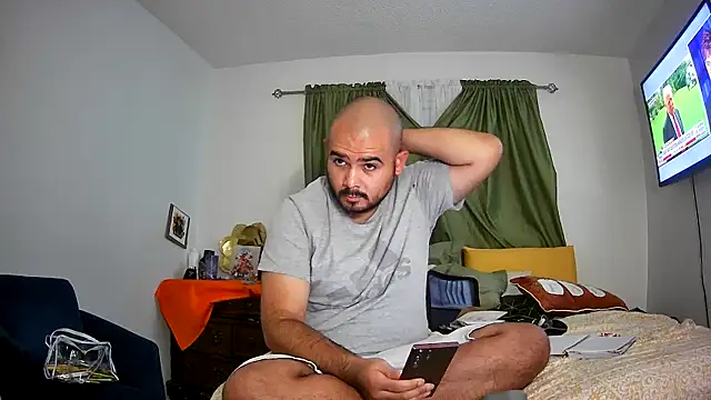 Snapshot of JooveyRose chatting on 09.22.25 JooveyRose online show from 09.22.25