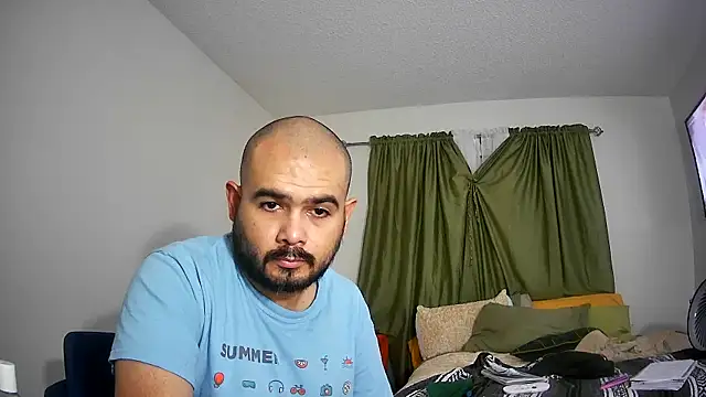 Snapshot of JooveyRose chatting on 09.29.25 JooveyRose online show from 09.29.25