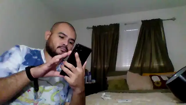 Snapshot of JooveyRose chatting on 10.18.25 JooveyRose online show from 10.18.25