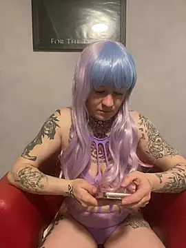 Snapshot of poussichienne chatting on 02.20.25 poussichienne online show from 02.20.25