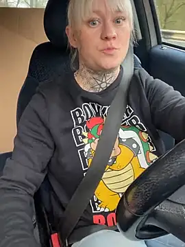 Snapshot of poussichienne chatting on 02.24.26 poussichienne online show from 02.24.26