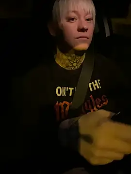 Snapshot of poussichienne chatting on 03.03.26 poussichienne online show from 03.03.26