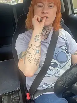 Snapshot of poussichienne chatting on 03.10.26 poussichienne online show from 03.10.26