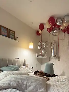 Snapshot of enjoy_my_beauty chatting on 10.26.25 enjoy my beauty online show from 10.26.25