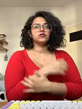 Curvydesifromgermany online show from 03.20.25