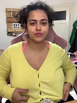 Curvydesifromgermany online show from 11.04.25