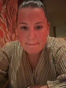 Snapshot of xlinastarrx chatting on 04.24.26 xlinastarrx online show from 04.24.26