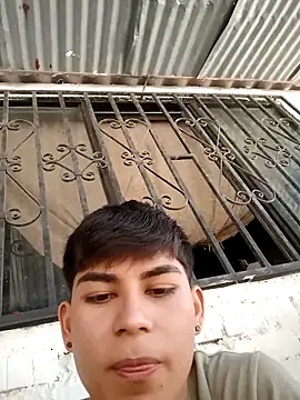 Snapshot of Lukas_strong chatting on 09.29.25 Lukas strong online show from 09.29.25