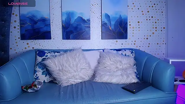 Steev Novoa online show from 12.10.24