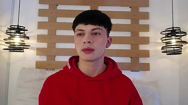 Steev Novoa online show from 03.05.25