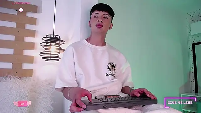 Steev Novoa online show from 03.11.25