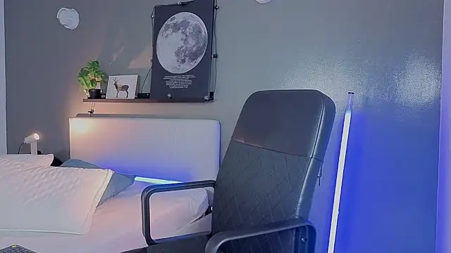 Ken-boy  online show from 10.11.25