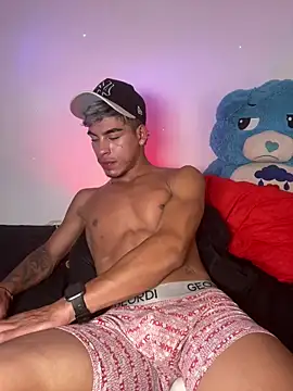 Ken-boy  online show from 04.13.26