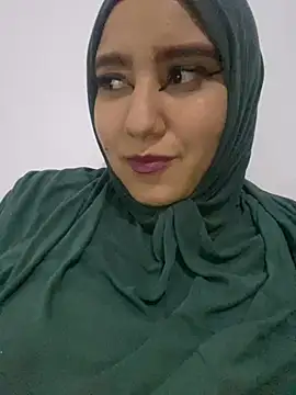 hannahayat online show from 12.18.24