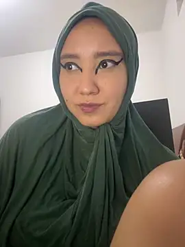 hannahayat online show from 11.19.25