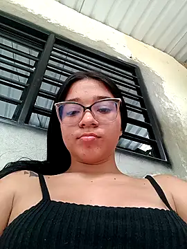 -VICKKY online show from 02.28.25