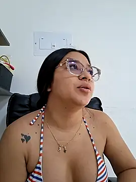 -VICKKY online show from 02.25.26