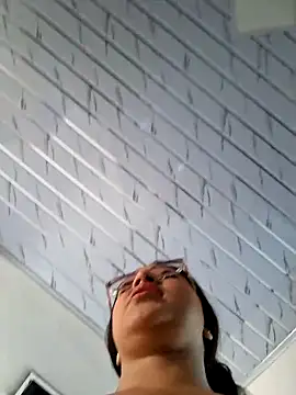 Snapshot of -VICKKY chatting on 05.16.26 -VICKKY online show from 05.16.26