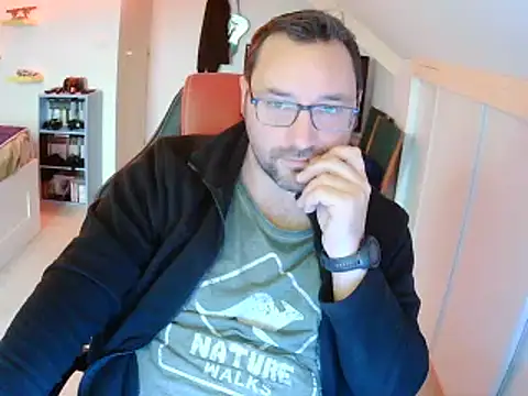 Snapshot of Fantaxx86 chatting on 12.13.24 Fantaxx86 online show from 12.13.24